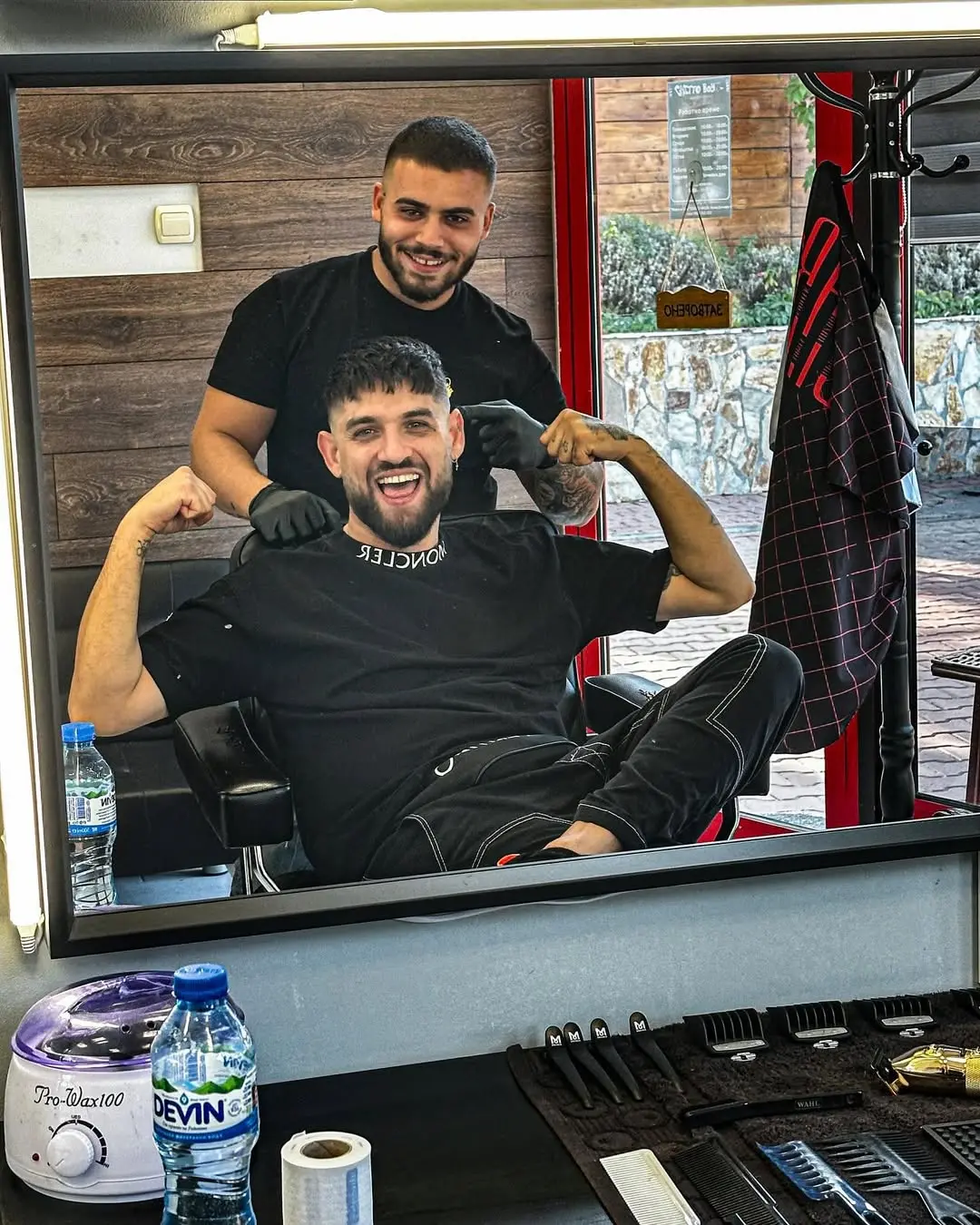GhettoBoyz Barbershop — барберът с известен гост